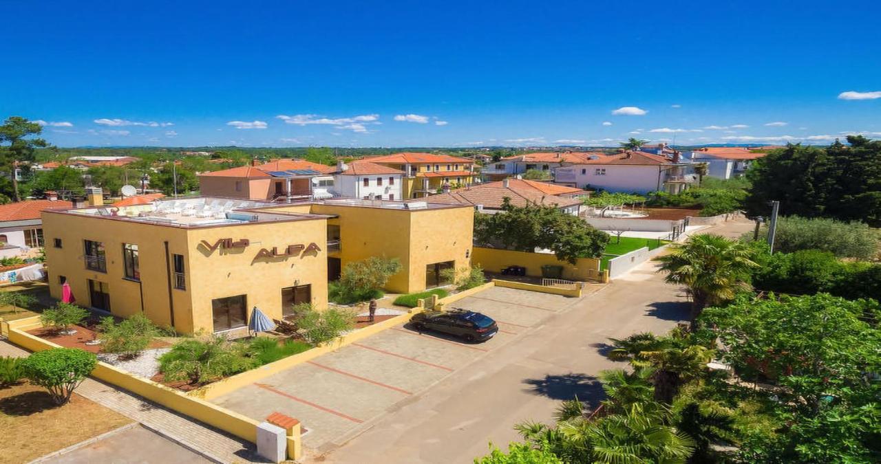 Villa Alpa Umag Bagian luar foto