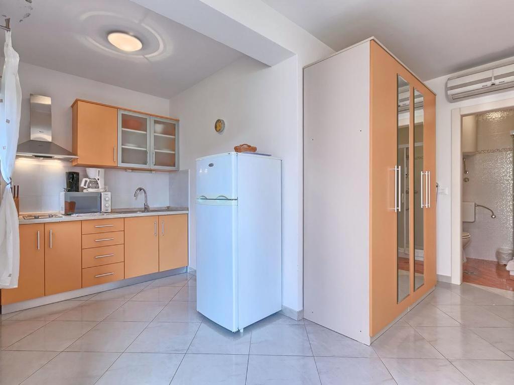 Villa Alpa Umag Bagian luar foto