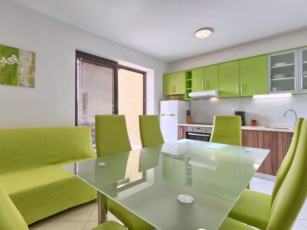 Villa Alpa Umag Bagian luar foto