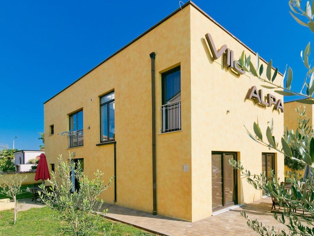 Villa Alpa Umag Bagian luar foto