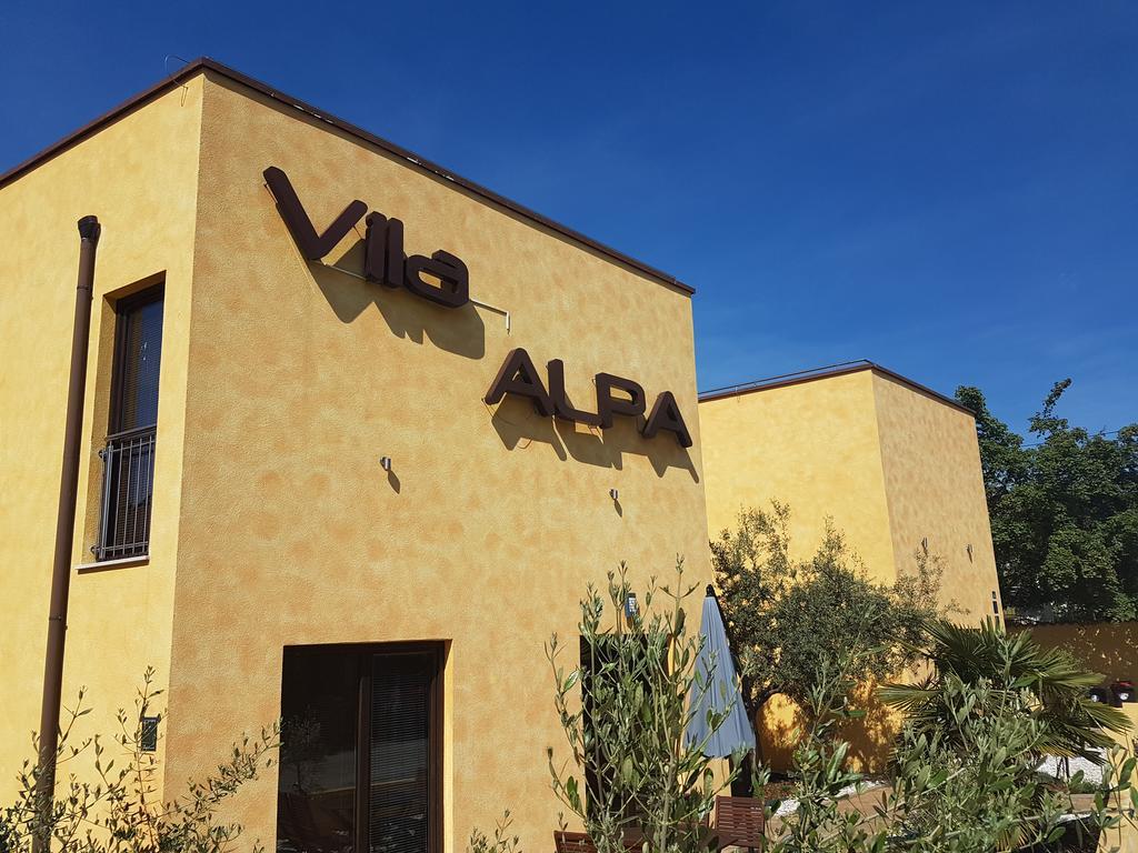 Villa Alpa Umag Bagian luar foto